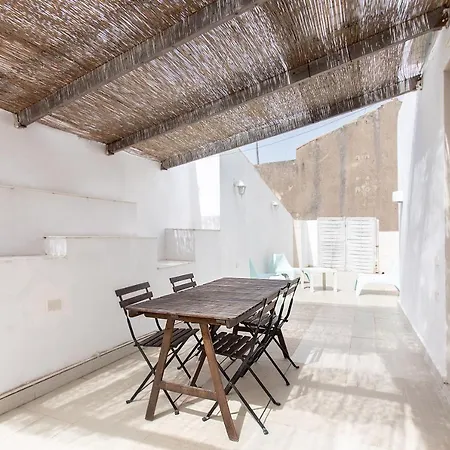 Dimora Optuya Apartment *