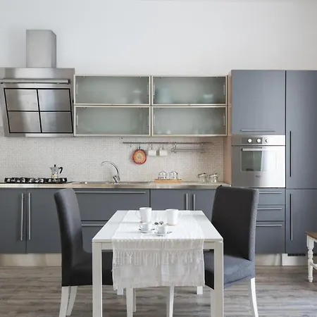 Dimora Optuya Apartamento *